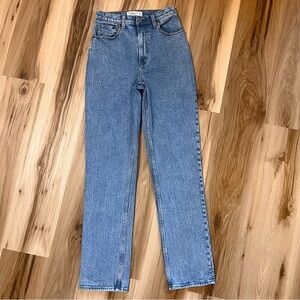 Abercrombie & Fitch 26/2L Long Tall 90s Straight Ultra High Rise Jeans Vtg Wash